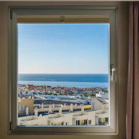 Sundream Escape - Penthouse With Ocean View, Airco, Heated Pool 阿德耶