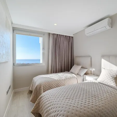 Sundream Escape - Penthouse With Ocean View, Airco, Heated Pool 阿德耶