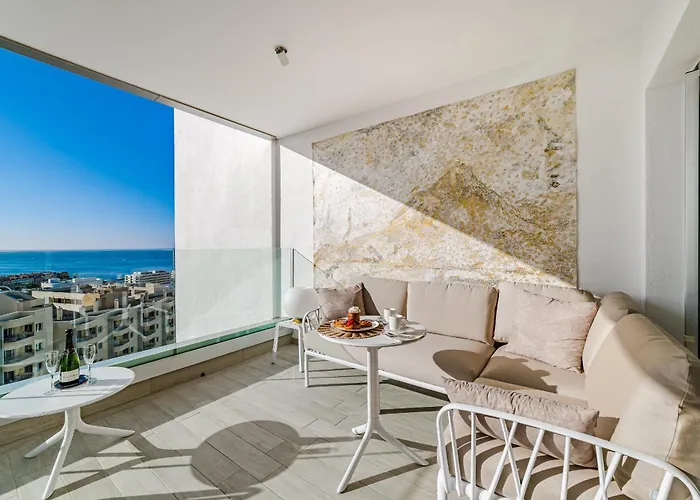 Sundream Escape - Penthouse With Ocean View, Airco, Heated Pool Appartamento